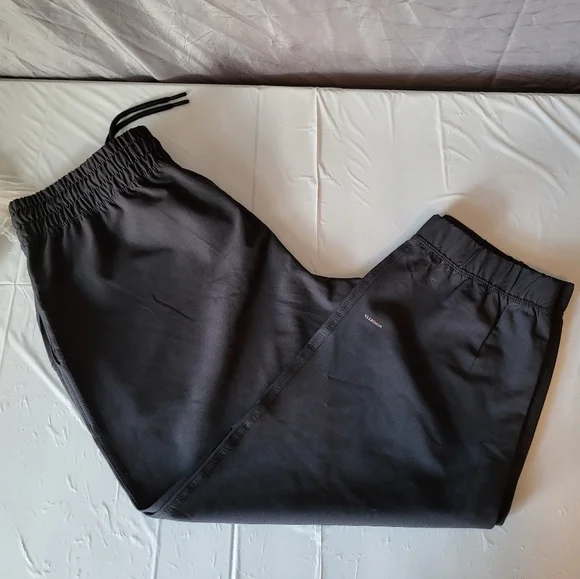 Mondetta Capri Size Large - Picture 6 of 6